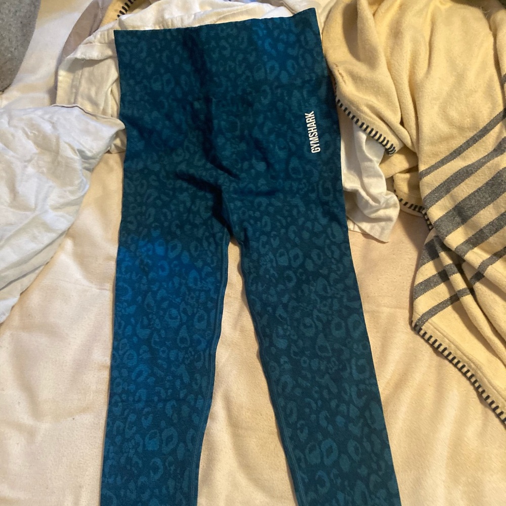 BRAND NEW Gymshark adapt animal leggings